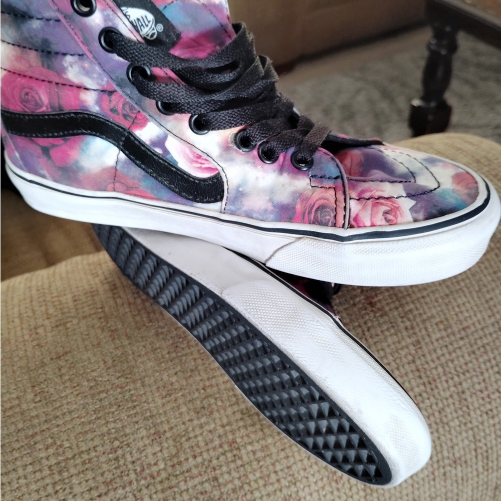 Vans Women's Floral High-Top Sneakers - Black and Pink